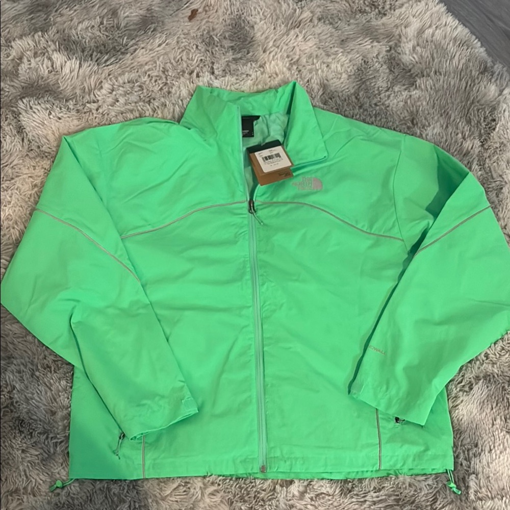 The North Face Chlorophyll Wind Jacket